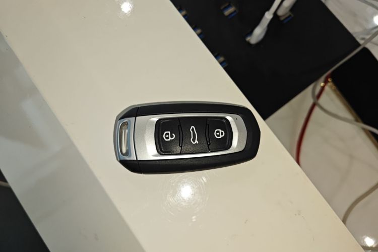 吉利银河 熊猫 2025款 210km 元气熊中控内饰11