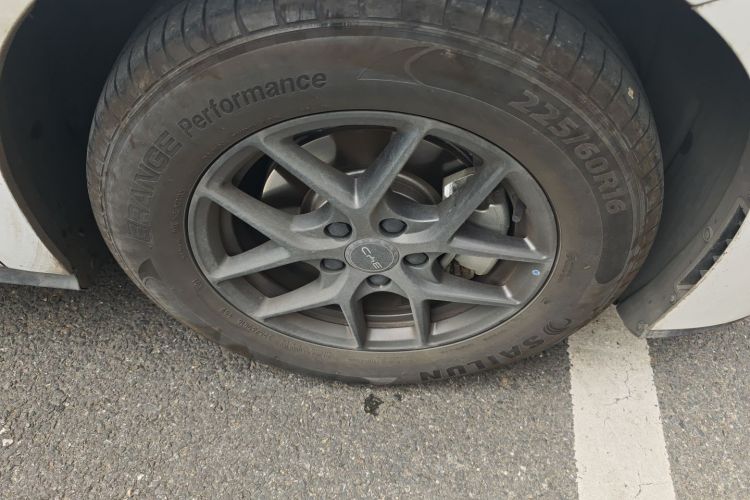 比亚迪 海豹06新能源 2024款 DM-i 80KM尊贵型车身外观10