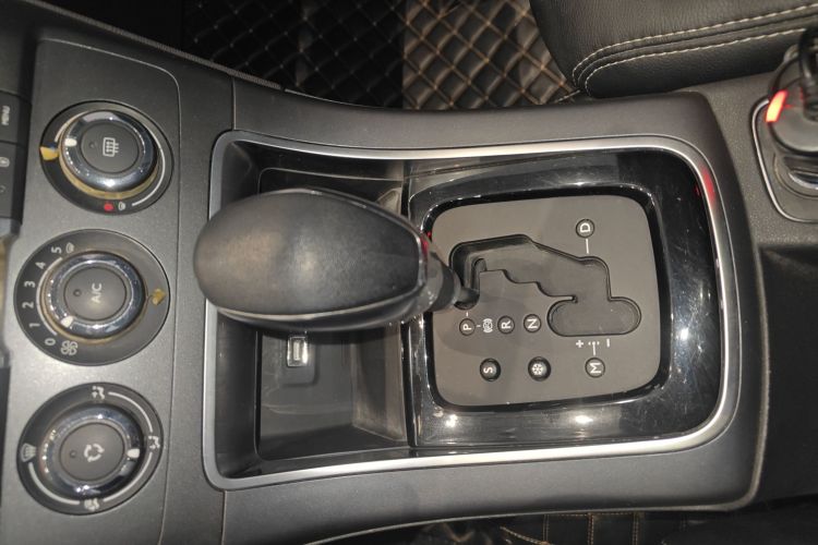 雪铁龙 C4世嘉 2018款 1.6L 自动豪华型局部细节18