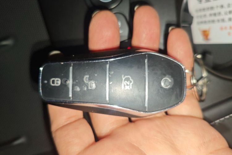 比亚迪 海豹06 DM-i旅行版 2025款 DM-i 80KM尊贵型中控内饰7001