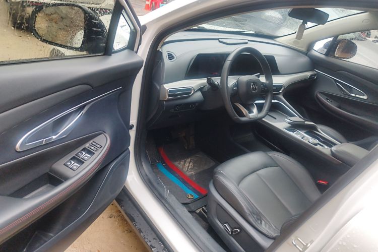 长安UNI-T 2021款 1.5T 卓越型中控内饰7003