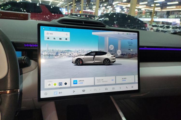 领克Z10 2024款 95kWh 702km四驱智驾Ultra中控内饰16