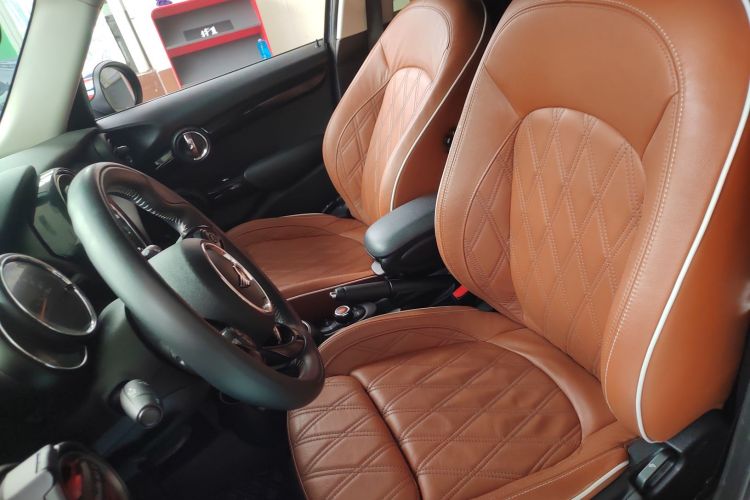 MINI 2018款 1.5T COOPER 艺术家 五门版局部细节19