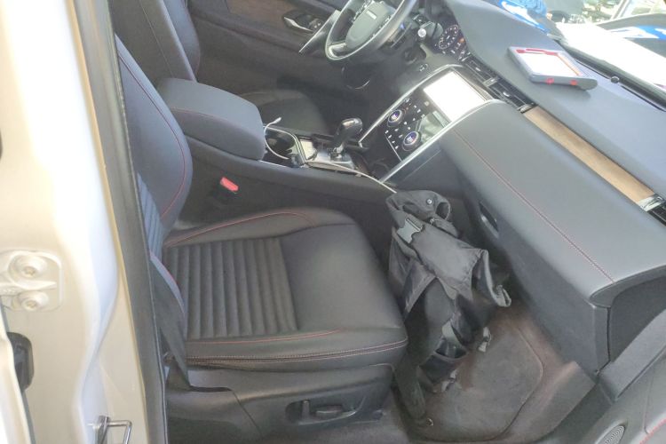 路虎 发现运动版 2020款 249PS R-Dynamic 性能版局部细节41