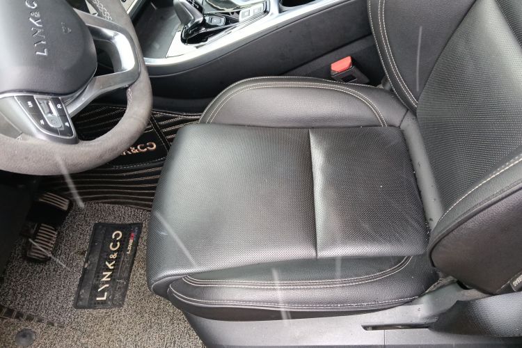 领克01 2019款 2.0T 两驱型Pro版 国V中控内饰19