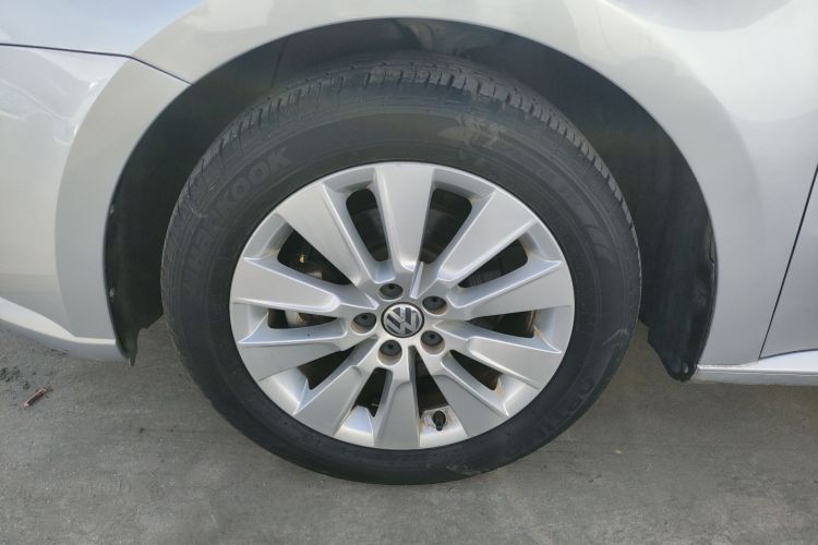 大众 朗逸 2013款 改款经典 1.6L 自动舒适版车身外观6007