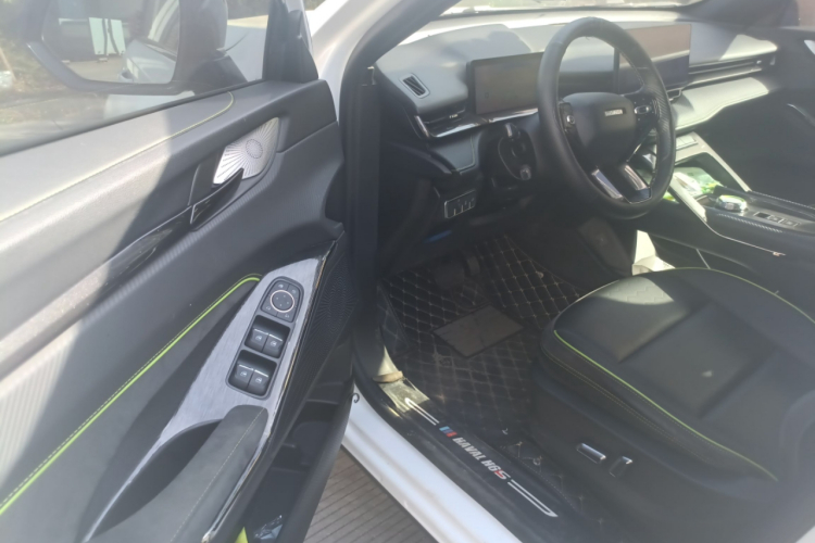 哈弗H6S 2022款 1.5T DHT悦跑版中控内饰7003