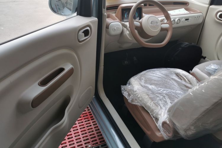 奔腾小马 2026款 222km 炫彩马中控内饰20