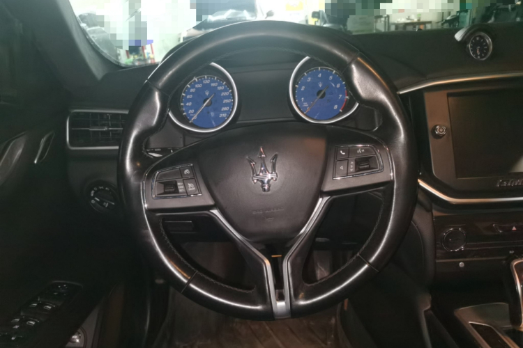 玛莎拉蒂 Ghibli 2014款 3.0T 标准版中控内饰13