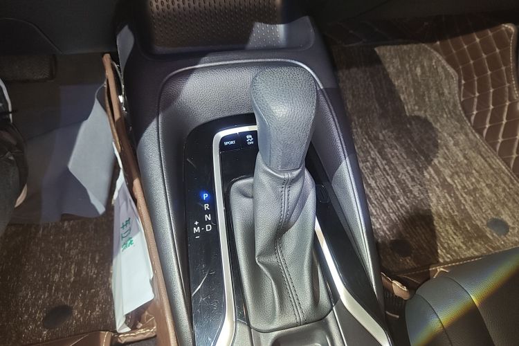 丰田 凌尚 2023款 2.0L 豪华版中控内饰18