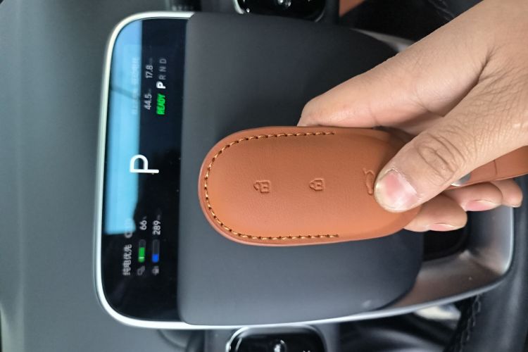 理想汽车 理想L6 2024款 Max中控内饰7001