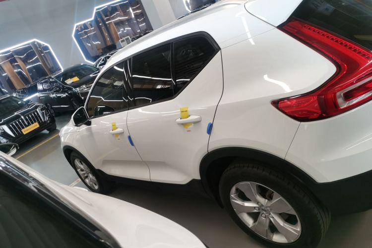 沃尔沃XC40 2020款 T3 智行时尚版车身外观6003