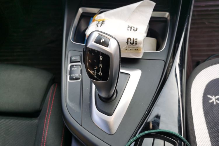 宝马1系(进口) 2018款 118i 运动设计套装中控内饰18