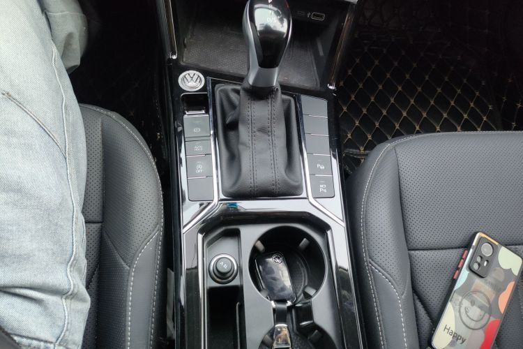 大众 帕萨特 2025款 出众款 380TSI 龙耀版局部细节18