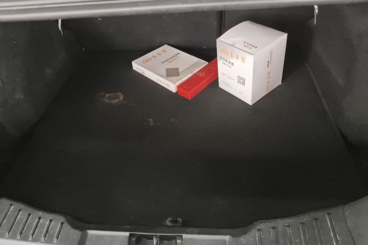 福特 福克斯 2015款 三厢 1.6L 手动舒适型机舱底盘23