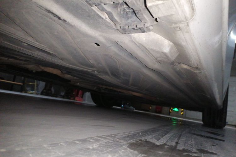 奔驰C级(进口) 2017款 改款 C 180 旅行轿车局部细节9002