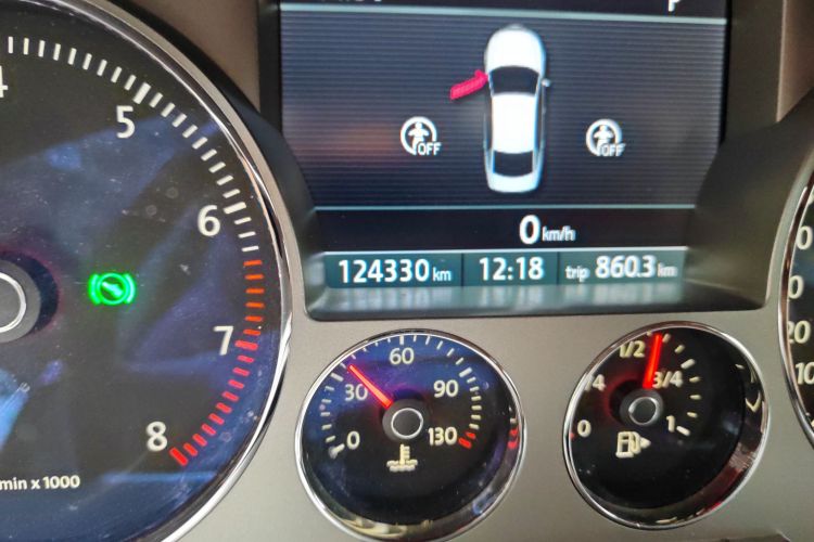 大众 辉腾 2012款 3.0L 商务型中控内饰15