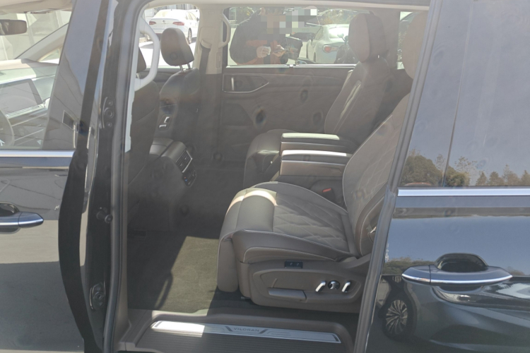 大众 威然 2024款 380TSI 尊贵版中控内饰21