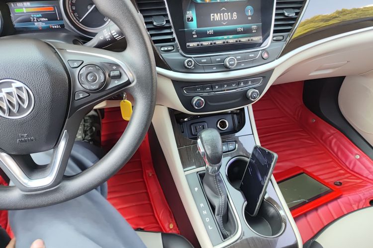 别克 威朗 2018款 三厢 15S 自动领先型局部细节18