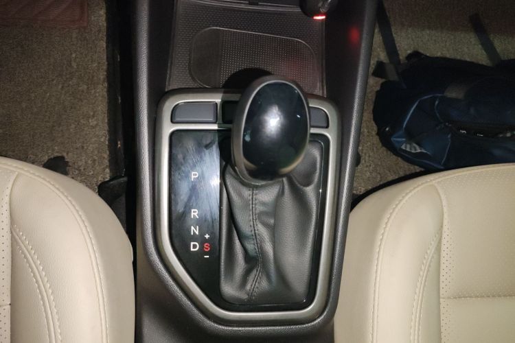 长安 逸动 2016款 1.6L 自动风尚型中控内饰18