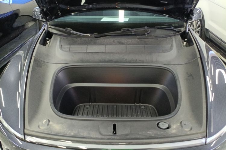 特斯拉 Model Y 2025款 后轮驱动版局部细节24