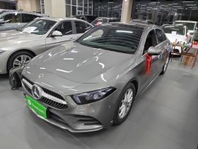 奔驰A级 2021款 A 200 L 运动轿车时尚型