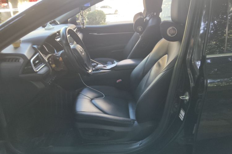 丰田 凯美瑞 2019款 改款 2.0G 豪华版局部细节19