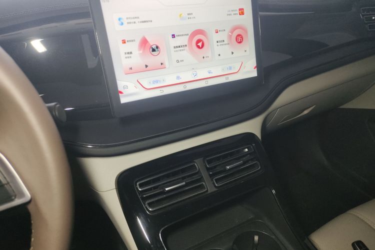 比亚迪 秦PLUS 2024款 荣耀版 DM-i 55KM领先型中控内饰16