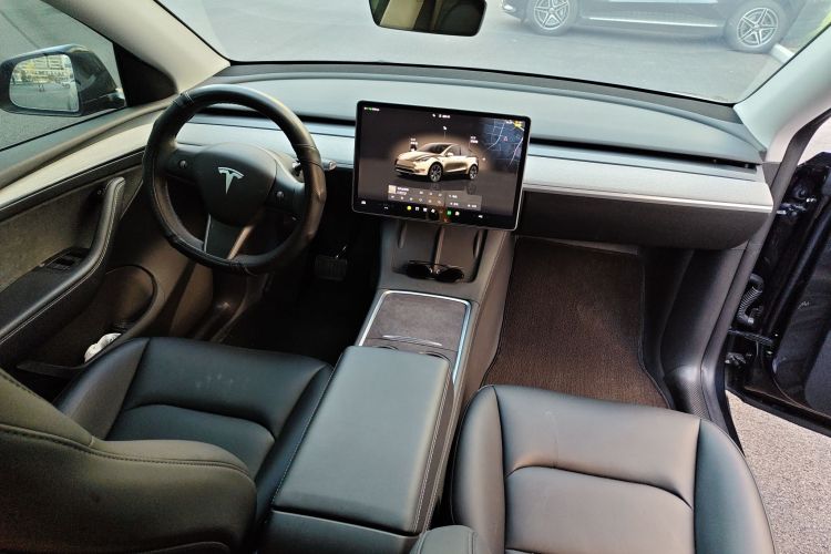 特斯拉 Model Y 2024款 后轮驱动版中控内饰12