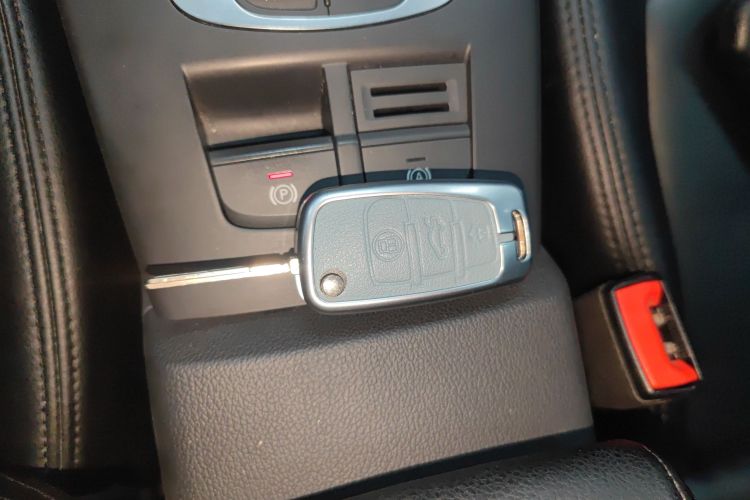 奥迪A3 2020款 改款 Limousine 35 TFSI 进取型 国VI中控内饰7001