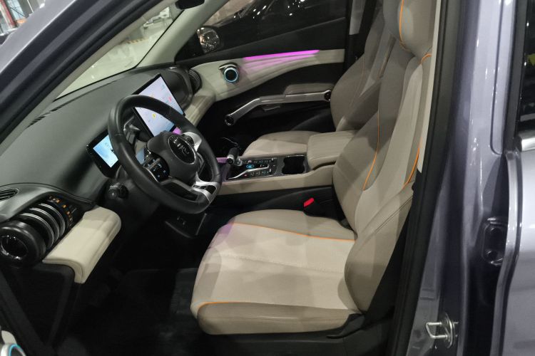 比亚迪 元PLUS 2023款 冠军版 510KM 超越型局部细节19