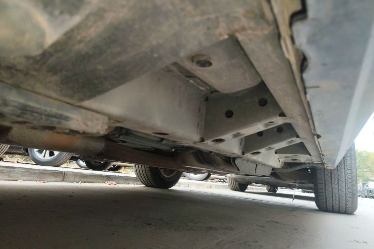 凯迪拉克SRX 2013款 3.0L 精英型局部细节9004