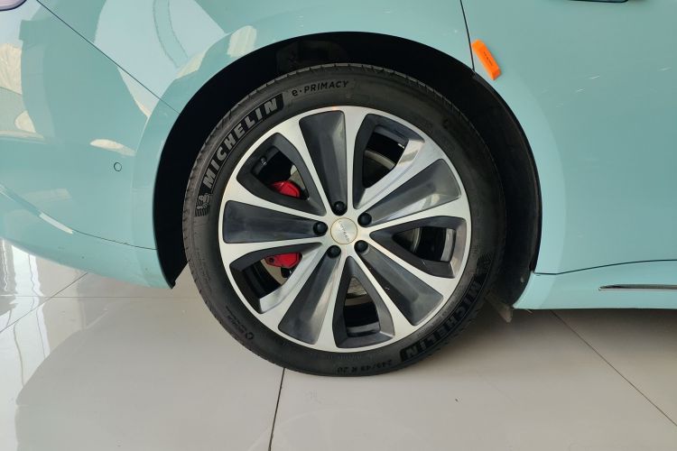 鸿蒙智行 智界S7 2025款 785km Ultra车身外观6008