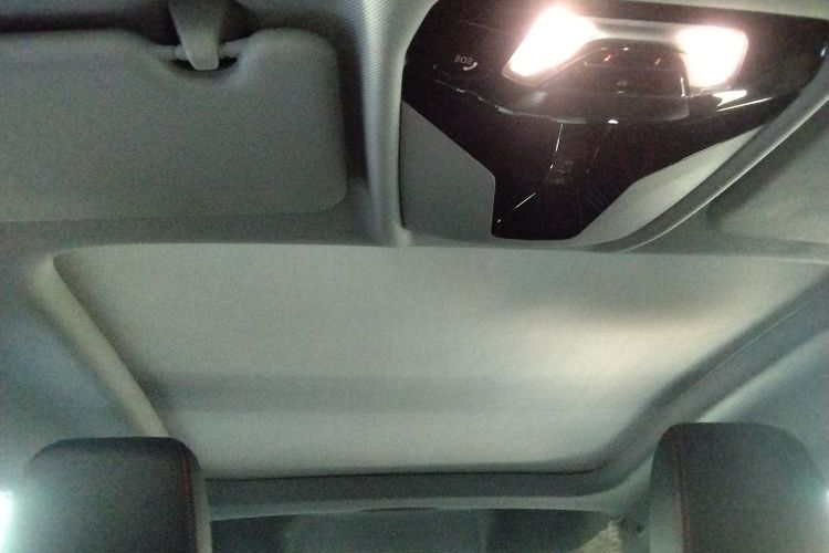 宝马2系(进口) 2023款 225i 四门轿跑车 M运动套装中控内饰22