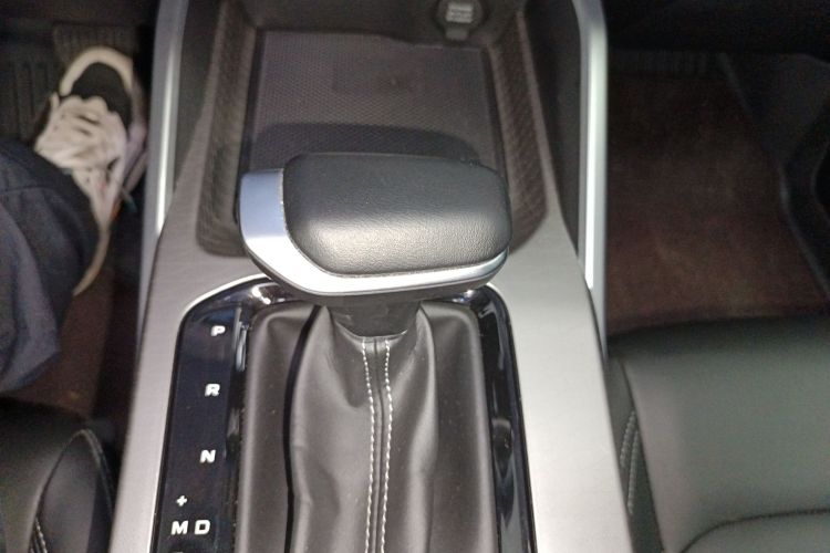 吉利汽车 帝豪 2025款 第4代 1.5L CVT尊贵型中控内饰18