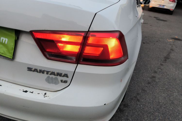 大众 桑塔纳 2015款 1.6L 手动风尚版车身外观6006