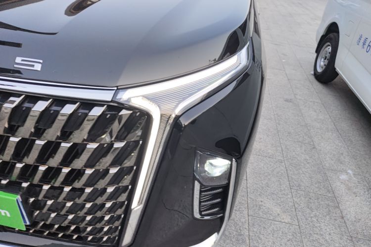 上汽大通MAXUS 大通G90 2022款 2.0T 星际七座版局部细节36