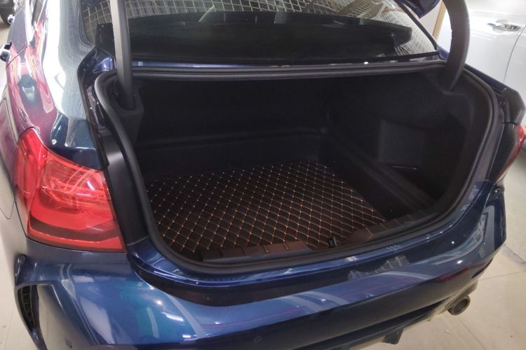 宝马1系 2021款 改款 120i M运动版机舱底盘23