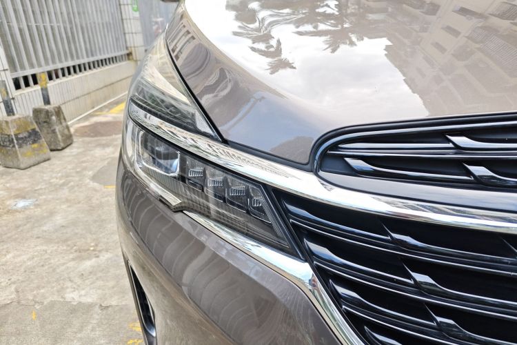 别克GL8 2021款 陆上公务舱 652T 豪华型车身外观6006