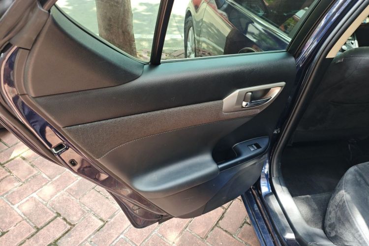 雷克萨斯CT 2014款 CT200h 精英版 单色中控内饰49