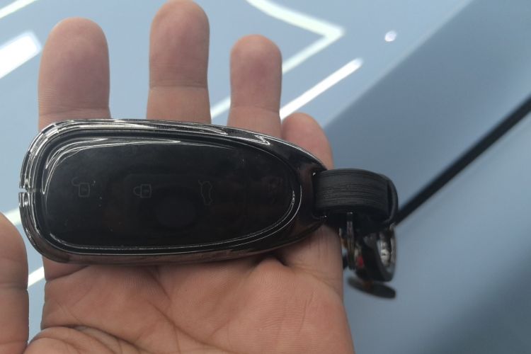 理想汽车 理想ONE 2021款 增程6座版中控内饰11