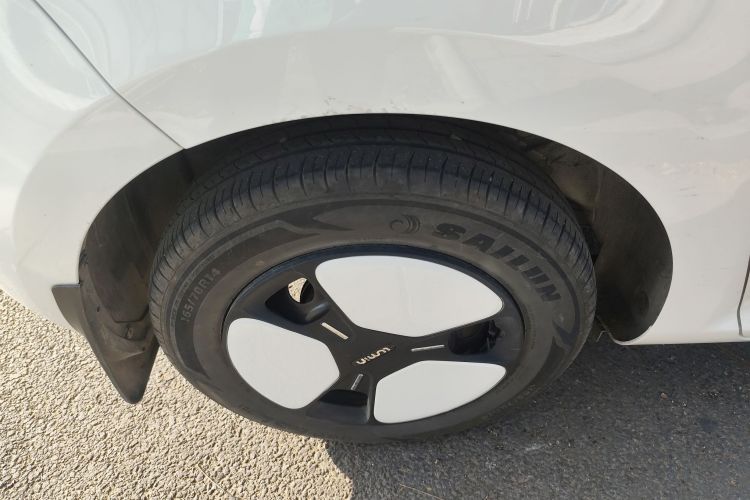 长安启源 长安Lumin 2023款 301km 蜜沁款车身外观6008