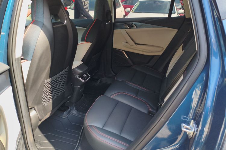 领克06 2023款 Remix 1.5T 耀Halo中控内饰21