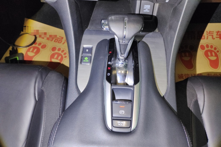 本田 冠道 2017款 240TURBO 两驱豪华版中控内饰18