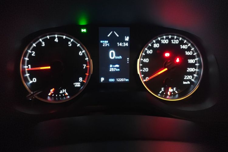 丰田 威兰达 2022款 2.0L CVT四驱豪华PLUS版中控内饰15