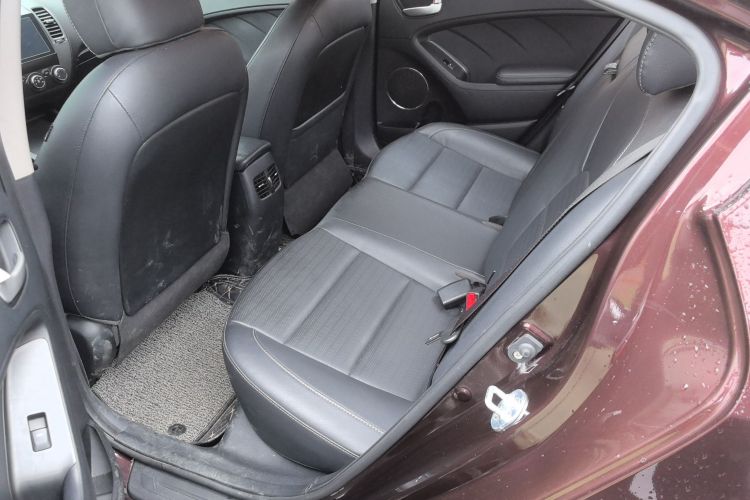 起亚K3 2017款  1.6L 自动15周年特别版GLS中控内饰21