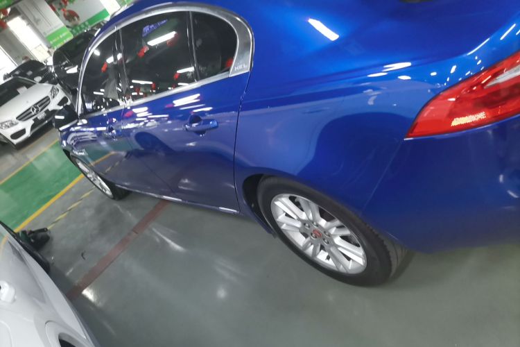 捷豹XEL 2018款 2.0T 200PS 精英版车身外观6003