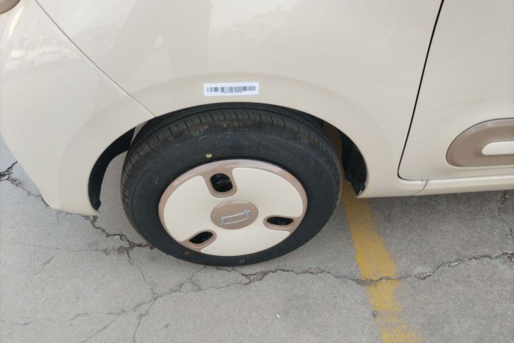 奔腾小马 2026款 222km 萌趣马 Plus车身外观6007