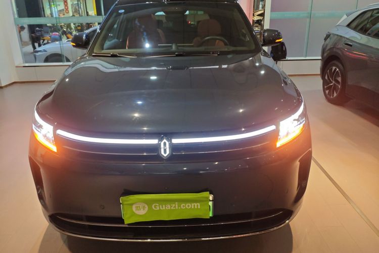 鸿蒙智行 问界M7 2024款 1.5T 智驾四驱Ultra版 5座车身外观2