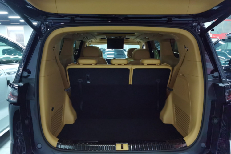 岚图汽车 岚图梦想家 2024款 PHEV 超长续航旗舰版局部细节23